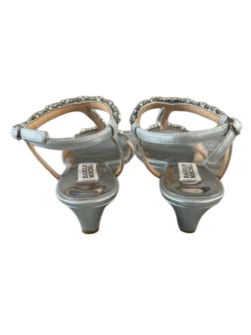 Women’s BADGLEY MISCHKA Silver T-Strap Yadira Wedge Leather Sandals, SZ. 6. - Picture 5 of 12